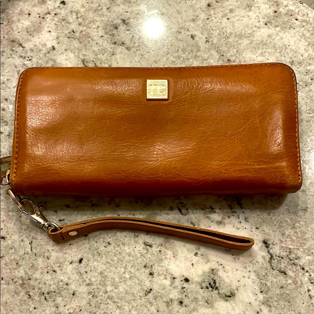 Rachel Cruze Cash Wallet in Camel